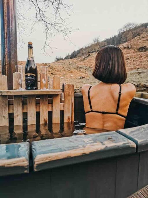 Ash Winter Retreat- Hot Tub & Log Bruner Barmouth Bagian luar foto